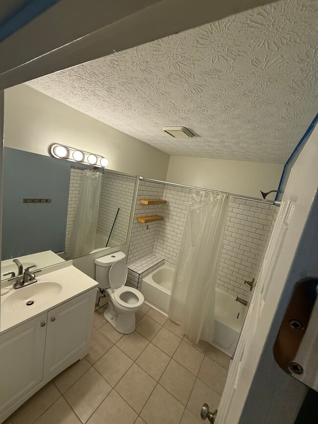 4028 Hancock Cir in Doraville, GA - Building Photo - Building Photo