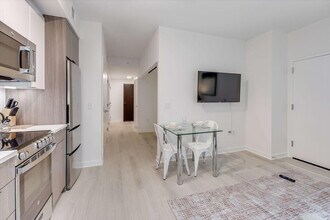 1051 First St NE in Washington, DC - Building Photo - Building Photo