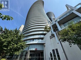 50 Absolute Ave in Mississauga, ON - Building Photo