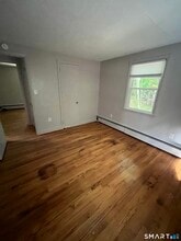 332 Richmond Rd in Coventry, CT - Building Photo - Building Photo