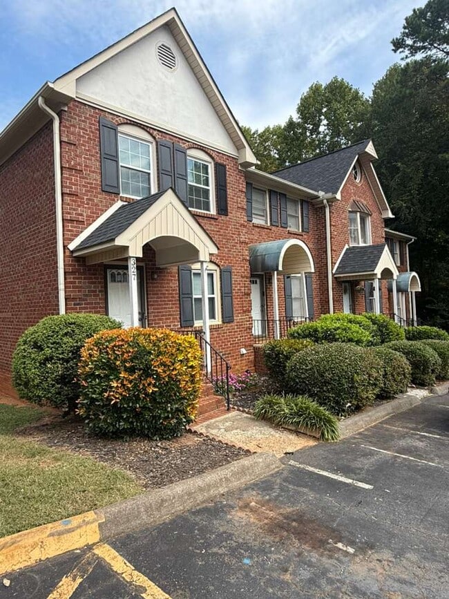 property at 327 Mar-Don Hills Ct