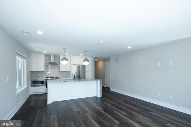 817 N 20th St in Philadelphia, PA - Building Photo - Building Photo