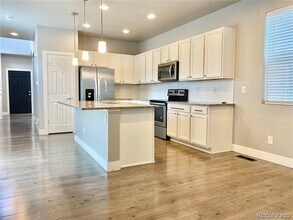 15604 E 47th Dr in Denver, CO - Building Photo - Building Photo