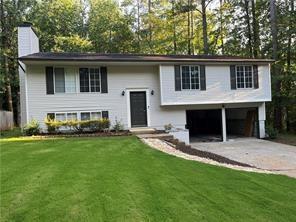 305 Hembree Forest Cir in Roswell, GA - Building Photo