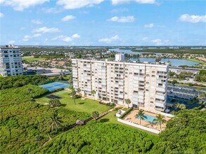 3200 N Hwy A1A in Fort Pierce, FL - Building Photo - Building Photo