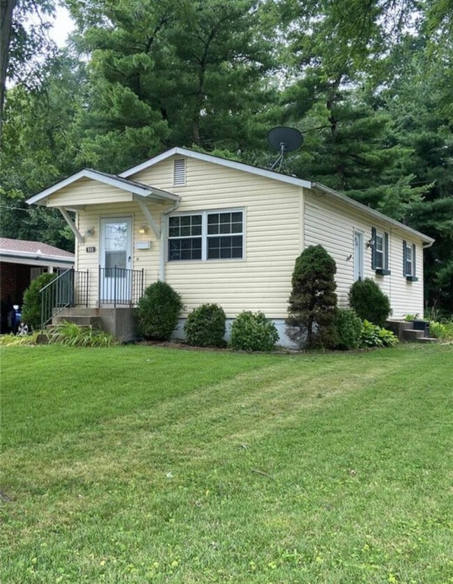 property at 900 Saint Joseph St