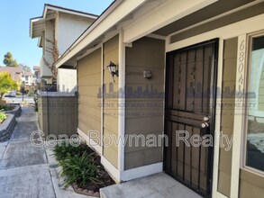 6804 Panamint Row in San Diego, CA - Building Photo - Building Photo