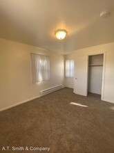 1429 Gray St in Lakewood, CO - Foto de edificio - Building Photo