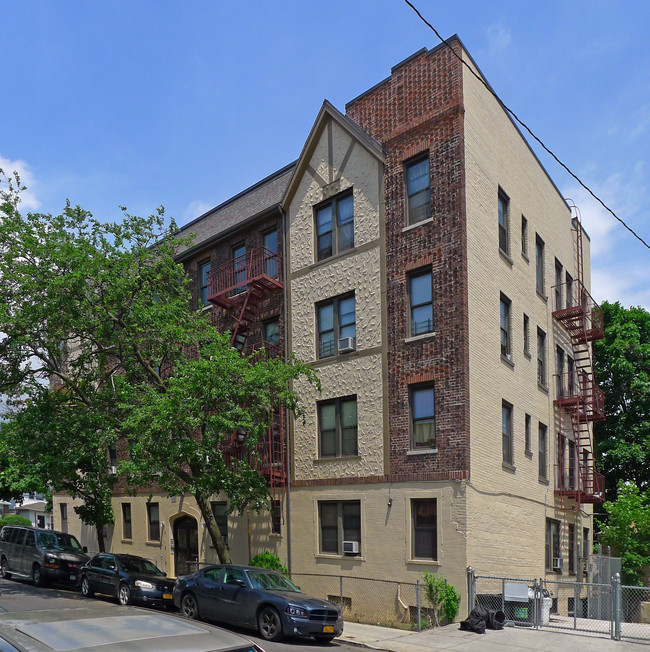 3802 Glenwood Rd in Brooklyn, NY - Foto de edificio - Building Photo