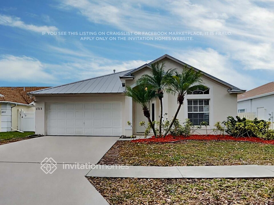 1713 Primrose Ct in Port St. Lucie, FL - Building Photo