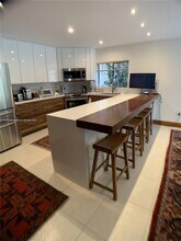 11832 SW 79th Terrace in Miami, FL - Foto de edificio - Building Photo