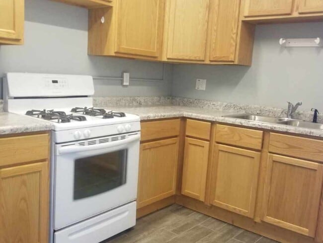 345 6th St in La Salle, IL - Building Photo - Building Photo
