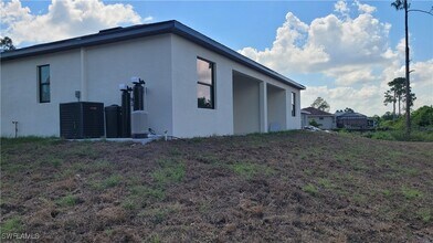4400 Golfview Blvd in Lehigh Acres, FL - Building Photo - Building Photo