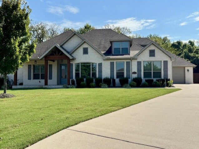 2715 N Floral Ct in Fayetteville, AR - Building Photo
