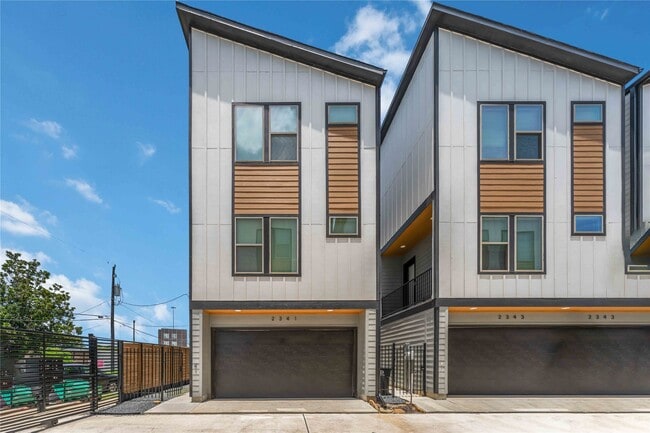 2341 Eagle St in Houston, TX - Building Photo - Building Photo