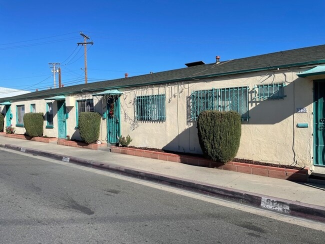 Maywood Apartments in Maywood, CA - Building Photo - Building Photo