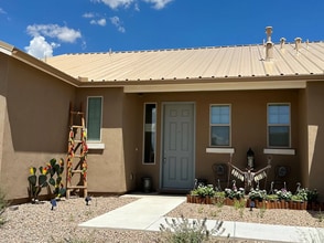 1 Camino Cerro Escondido in Santa Fe, NM - Building Photo - Building Photo