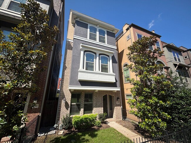 1354 Romano Pl in Dallas, TX - Building Photo - Building Photo