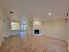 3819 Damsen Ave in Visalia, CA - Building Photo - Building Photo