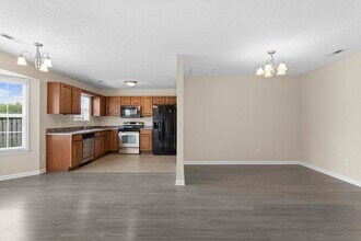 401 Tree Ct in Holly Ridge, NC - Building Photo - Building Photo