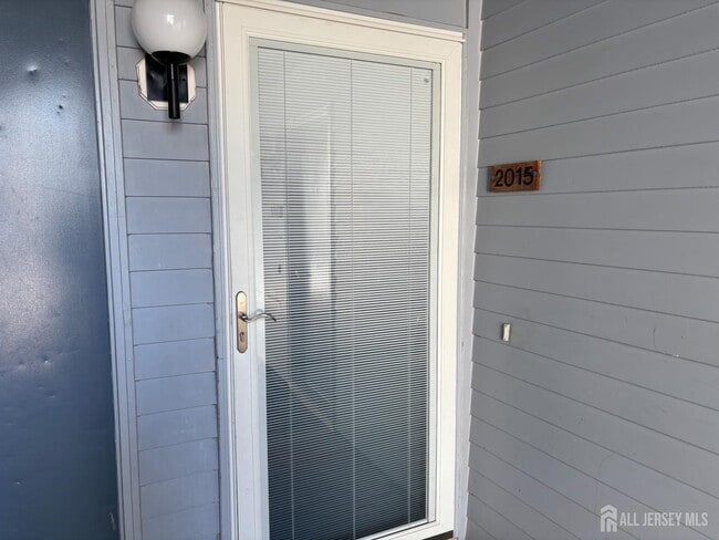 property at 2015 Aspen Dr