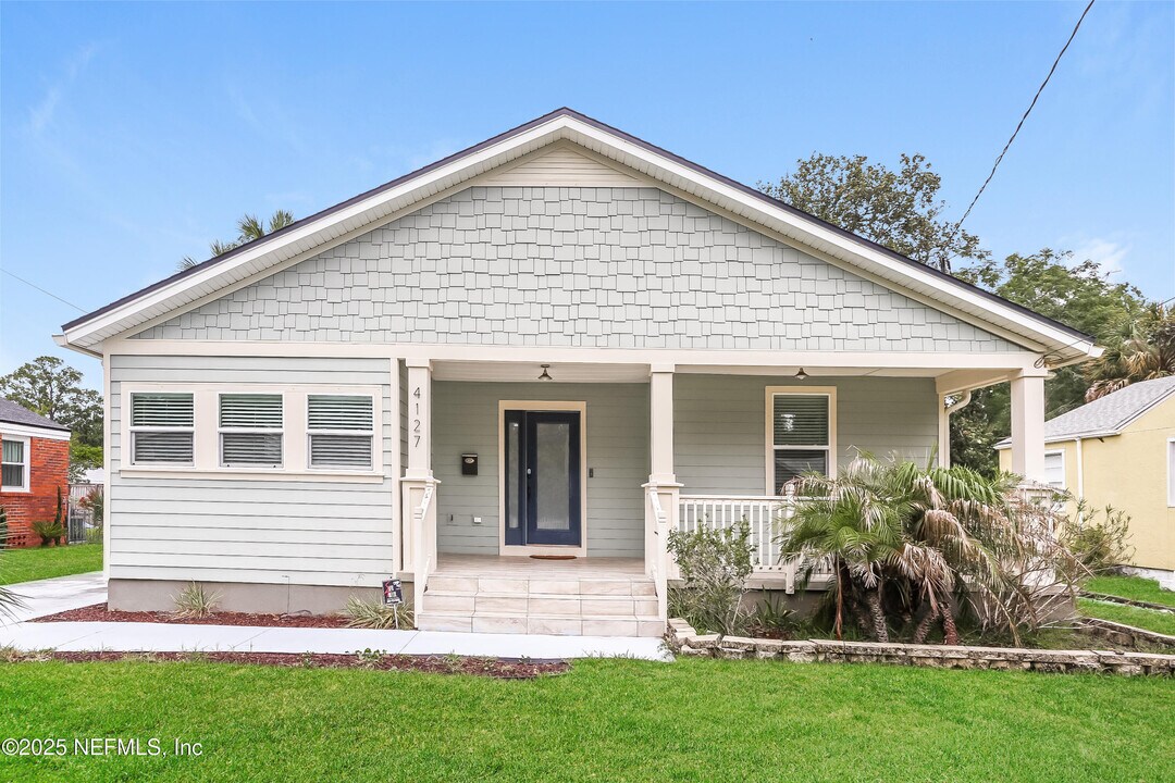4127 Shirley Ave in Jacksonville, FL - Building Photo