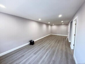 719 E 217th St in Bronx, NY - Building Photo - Building Photo