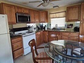 1032 E Rd in Loxahatchee Groves, FL - Building Photo