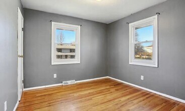 5037 NE 56th Terrace in Kansas City, MO - Building Photo - Building Photo