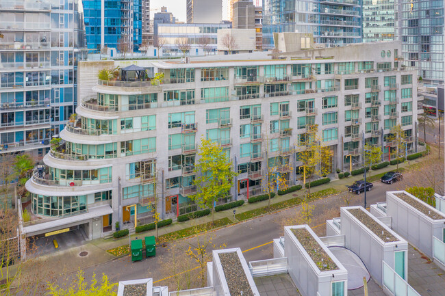 Dockside in Vancouver, BC - Building Photo - Building Photo