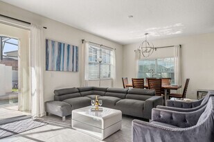 1551 Sandbagger Dr in Davenport, FL - Building Photo