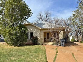 1810 7th St in Wichita Falls, TX - Building Photo
