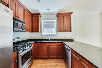 1758 W Diversey Pkwy in Chicago, IL - Building Photo - Building Photo