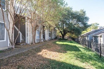 1740 Timber Ridge Rd in Austin, TX - Building Photo - Building Photo