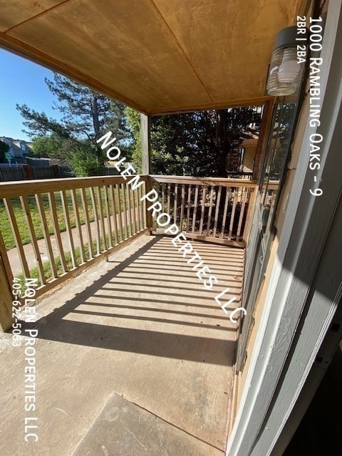 1000 Rambling Oaks Dr in Norman, OK - Building Photo - Building Photo