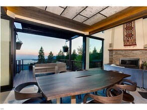 592 Fallen Leaf Way in Incline Village, NV - Building Photo - Building Photo