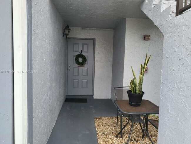 960 N Franklin Ave in Homestead, FL - Building Photo - Building Photo