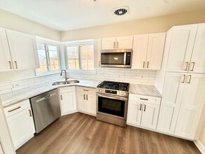 360 W Fremont Ave in Elmhurst, IL - Building Photo - Building Photo