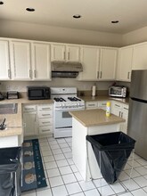 7575 W Diablo Dr in Las Vegas, NV - Building Photo - Building Photo