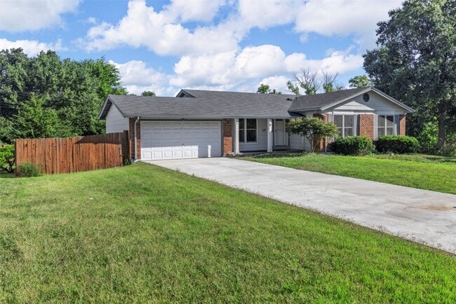 1109 Brittany Pkwy in Manchester, MO - Building Photo - Building Photo