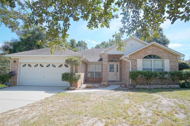 5947 Grandview Dr in Milton, FL - Building Photo - Building Photo