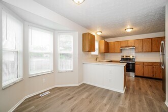 3021 Tracer Rd in Columbus, OH - Building Photo - Building Photo