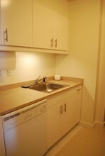 429 N St SW, Unit S600 in Washington, DC - Building Photo - Building Photo