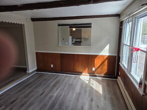 103 E Steuben St in Bath, NY - Foto de edificio - Building Photo