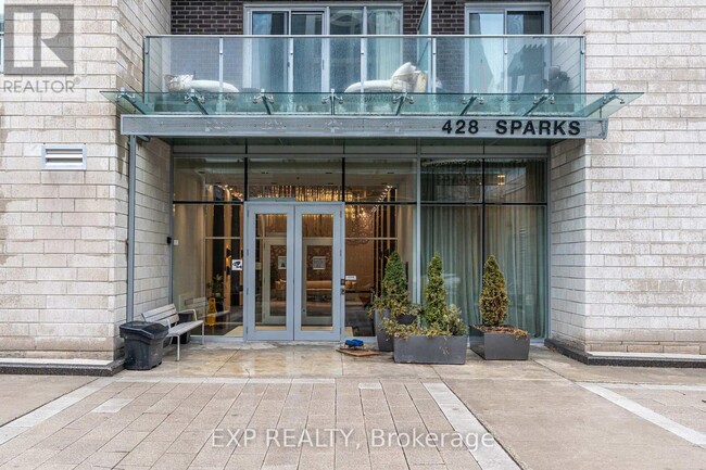 428-1428 Sparks St. in Ottawa, ON - Building Photo - Building Photo