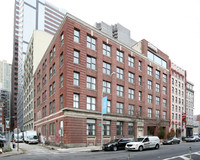 80 South Street Seaport in New York, NY - Foto de edificio - Building Photo