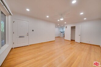 927 6th St in Santa Monica, CA - Building Photo - Building Photo