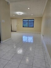 1749 NW 6th Ave-Unit -2 in Fort Lauderdale, FL - Building Photo - Building Photo