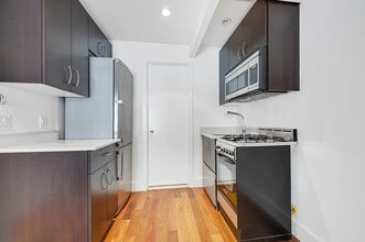 163 Ludlow St in New York, NY - Building Photo - Building Photo