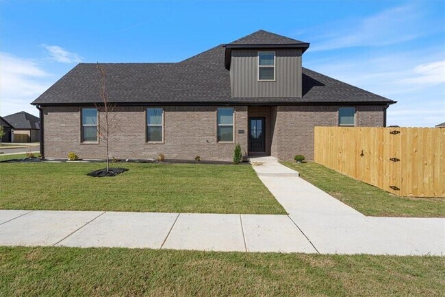 6900 SW High Meadow Blvd in Bentonville, AR - Building Photo - Building Photo